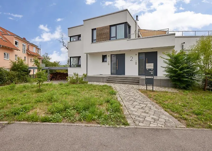 Villa-Eggert